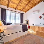 İslamlar 1 Bedroom Secluded With Private Pool Hot Tub Вилла Калкан