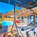 İslamlar 1 Bedroom Secluded With Private Pool Hot Tub Villa