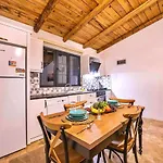 İslamlar 1 Bedroom Secluded With Private Pool Hot Tub Villa