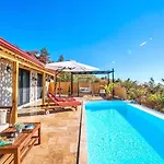 İslamlar 1 Bedroom Secluded With Private Pool Hot Tub Villa *