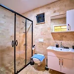 İslamlar 1 Bedroom Secluded With Private Pool Hot Tub Villa Kalkan